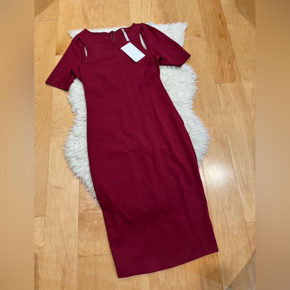 FABLETICS burgundy dress NWT medium